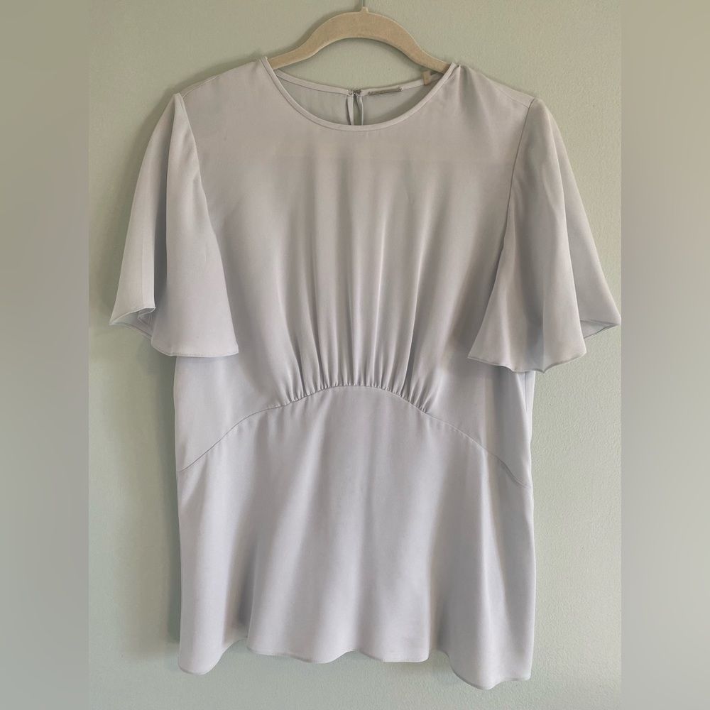 Ellie Tahari Blouse in Light Blue, size L Beautiful!